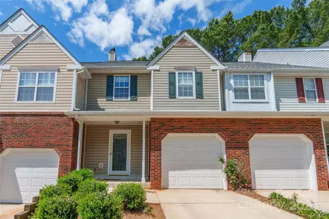 5923 Prescott Ct, Charlotte, NC 28269