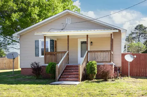 310 N Cedar St, Pageland, SC 29728