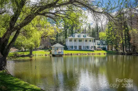 134 Laurel Branch Rd, Maggie Valley, NC 28751