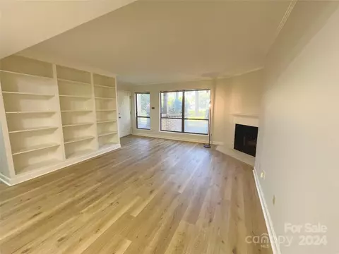 1600 Sharon W 3 Rd W #3, Charlotte, NC 28210