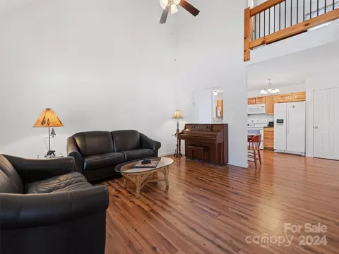 588 Panoramic Loop, Maggie Valley, NC 28751 photo 5