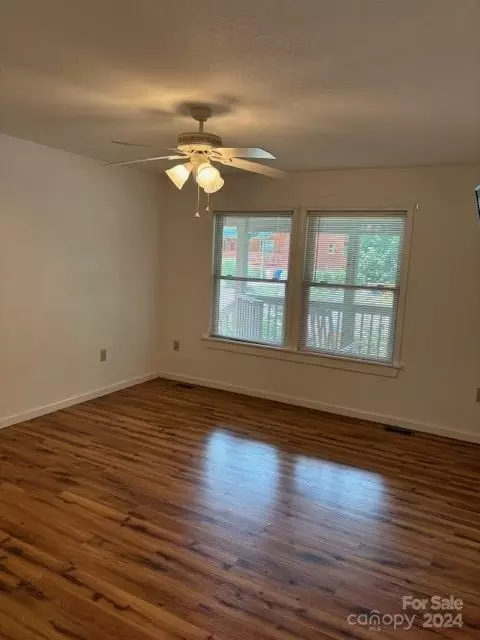 588 Panoramic Loop, Maggie Valley, NC 28751 photo 15