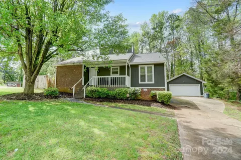 9526 Wood Beam Ct, Mint Hill, NC 28227