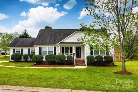 2082 Mallard Creek Dr, Rock Hill, SC 29732