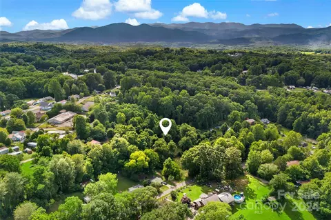 231 Highland Dr, Marion, NC 28752