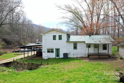 Exterior - 95 Maple Springs Rd, Sylva, NC 28779 photo 5 of 6