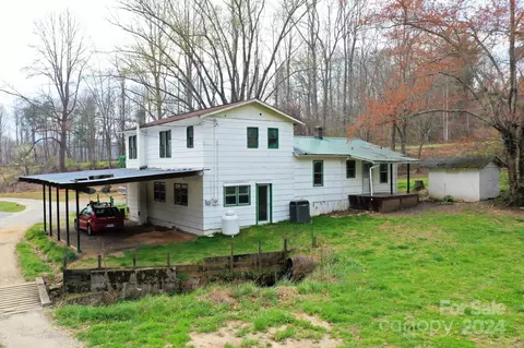 Exterior - 95 Maple Springs Rd, Sylva, NC 28779 photo 4 of 6