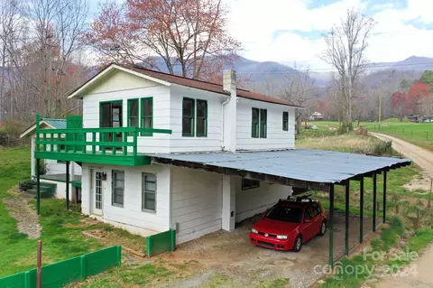 95 Maple Springs Rd, Sylva, NC 28779