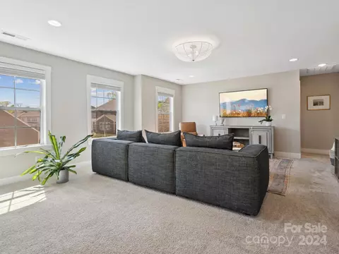 Living - 1184 Weir Ct, Fort Mill, SC 29708 photo 6 of 7