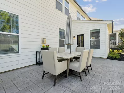 Exterior - 1184 Weir Ct, Fort Mill, SC 29708 photo 5 of 13