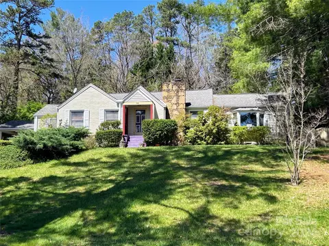 84 Fairway Rd, Asheville, NC 28804