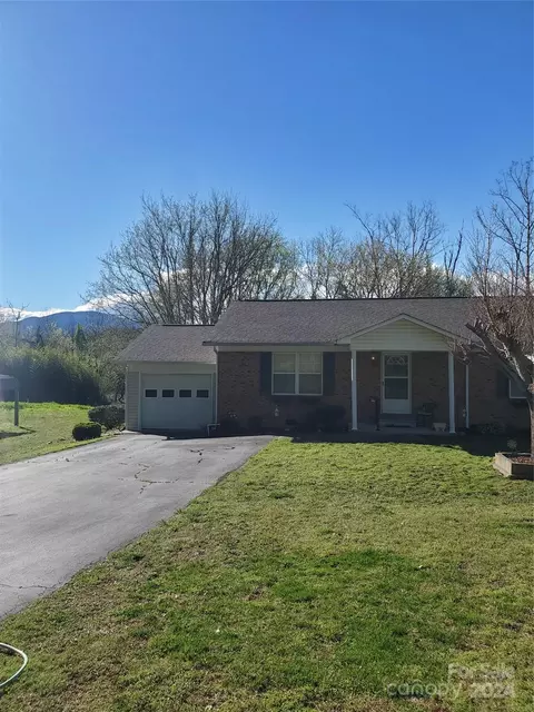 56 Pleasant View Dr, Marion, NC 28752 photo 3