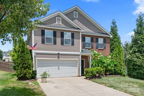 153 Flanders Dr, Mooresville, NC 28117