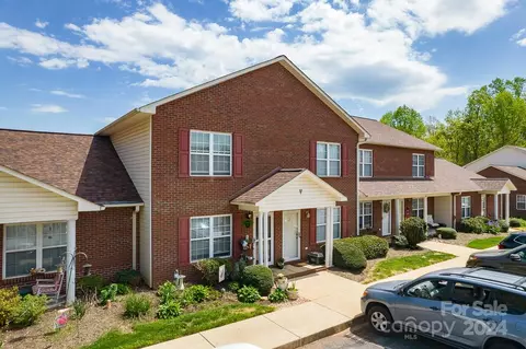 102 Brandywine Ne V2 Dr NE #V2, Conover, NC 28613