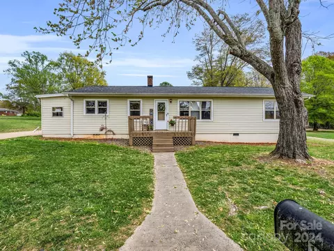 159 J E Morrow St, Forest City, NC 28043