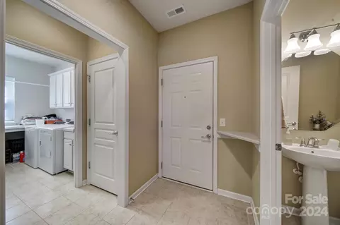 Entry Way - 2062 Yellowstone Dr, Fort Mill, SC 29707 photo 2 of 2