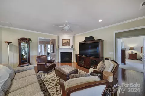 Living - 2062 Yellowstone Dr, Fort Mill, SC 29707 photo 3 of 4