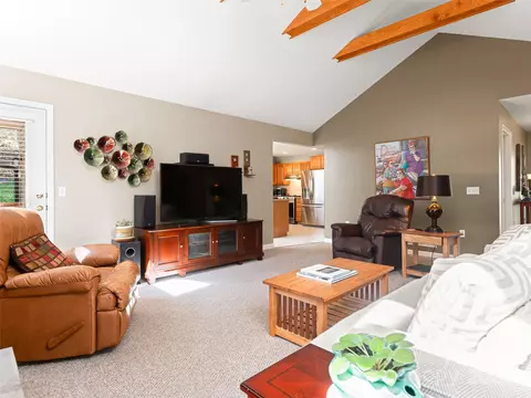Living - 4 Mount Emerald Dr, Fairview, NC 28730 photo 4 of 5