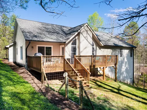 Exterior - 4 Mount Emerald Dr, Fairview, NC 28730 photo 8 of 13