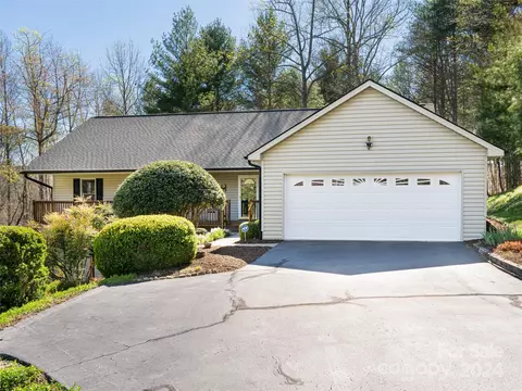 Exterior - 4 Mount Emerald Dr, Fairview, NC 28730 photo 12 of 13