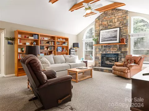Living - 4 Mount Emerald Dr, Fairview, NC 28730 photo 2 of 5