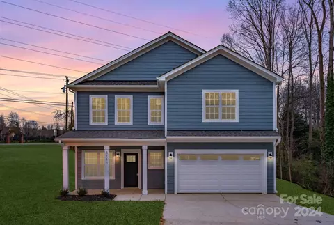 9635 Forest Dr, Charlotte, NC 28216