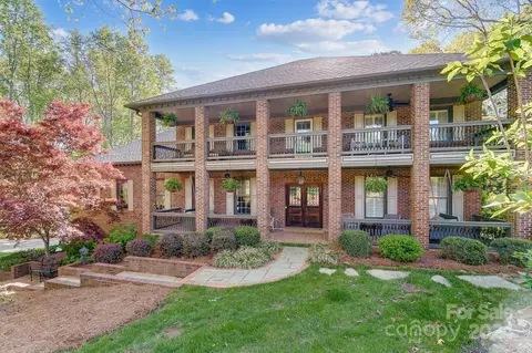 1200 Willow Oaks Trl, Matthews, NC 28104