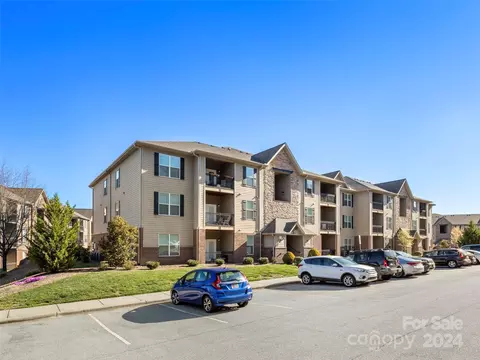 91 Brickton Village 103 Cir #103, Fletcher, NC 28732
