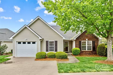 192 Oak Village Pkwy, Mooresville, NC 28117