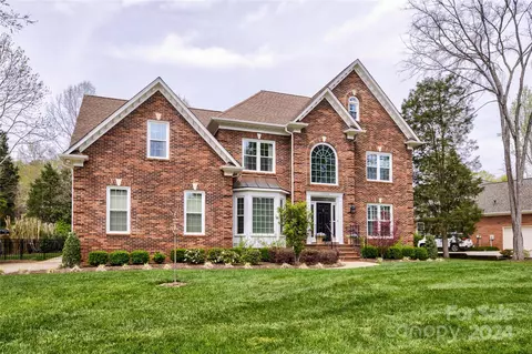 12810 Darby Chase Dr, Charlotte, NC 28277