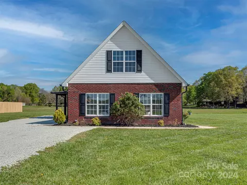 901 Hasty Rd, Marshville, NC 28103