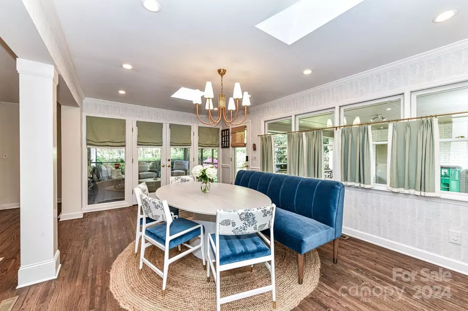 Dining - 3026 Rustic Ln, Charlotte, NC 28210 photo 3 of 4