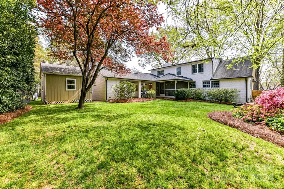 Exterior - 3026 Rustic Ln, Charlotte, NC 28210 photo 7 of 9