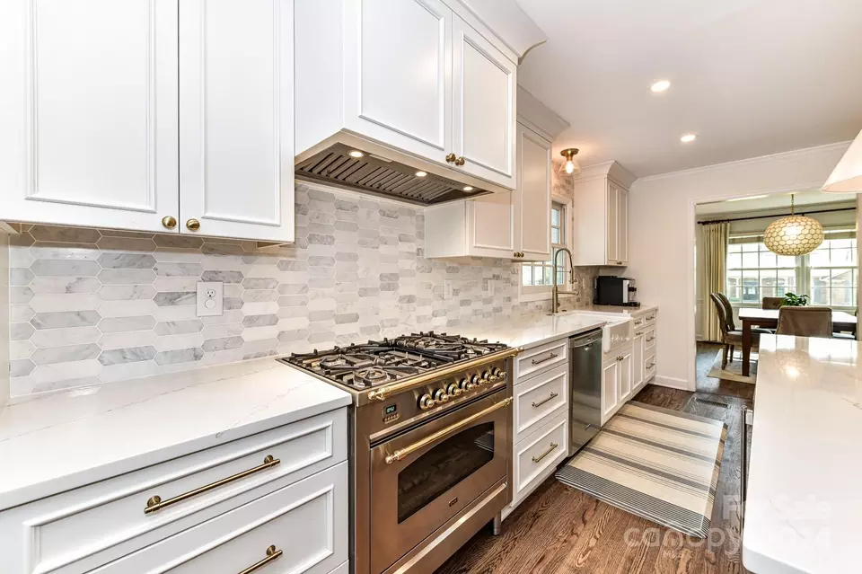 Kitchen - 3026 Rustic Ln, Charlotte, NC 28210 photo 3 of 4
