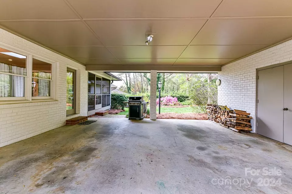 Exterior - 3026 Rustic Ln, Charlotte, NC 28210 photo 9 of 9