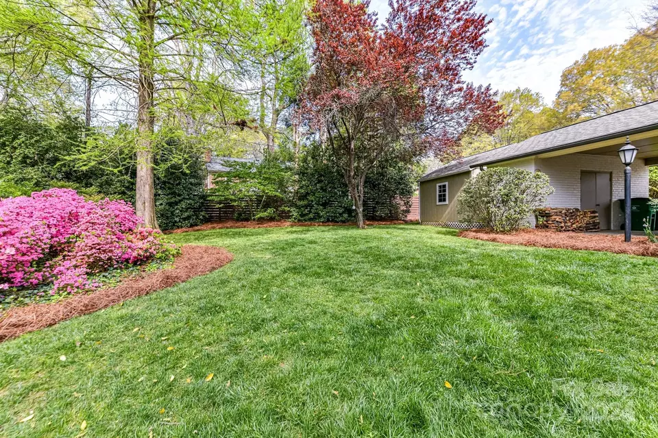 Exterior - 3026 Rustic Ln, Charlotte, NC 28210 photo 8 of 9