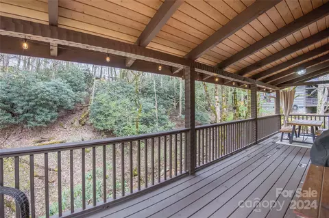 Exterior - 290 Hawks Lake Dr, Seven Devils, NC 28604 photo 3 of 11