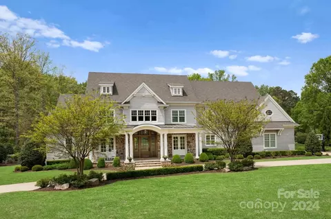 Exterior - 905 Martingale Ln, Davidson, NC 28036 photo 11 of 11