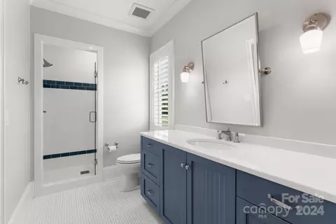 Bath - 905 Martingale Ln, Davidson, NC 28036 photo 7 of 7