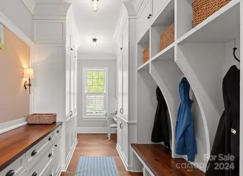 Entry Way - 905 Martingale Ln, Davidson, NC 28036 photo 3 of 4