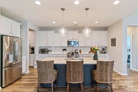 Kitchen - 184 Broadleaf Dr, Denver, NC 28037 photo 1 of 4