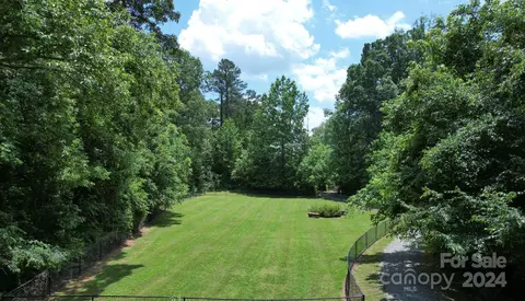Exterior - 184 Broadleaf Dr, Denver, NC 28037 photo 7 of 8