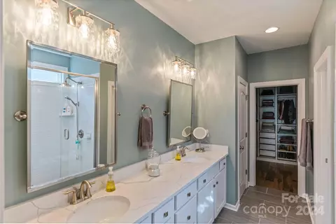 Bath - 184 Broadleaf Dr, Denver, NC 28037 photo 1 of 4