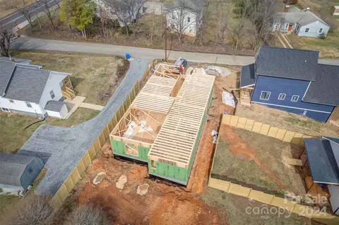 439 Turnpike Rd, Brevard, NC 28712 photo 3