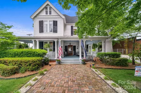 105 Liberty St, York, SC 29745