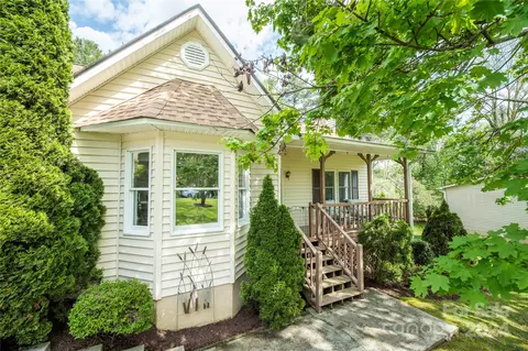 46 Deer Run St, Brevard, NC 28712