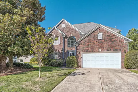8320 Lynnewood Glen Dr, Charlotte, NC 28269