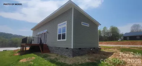 840 Martinat 1 Dr #1, Valdese, NC 28690