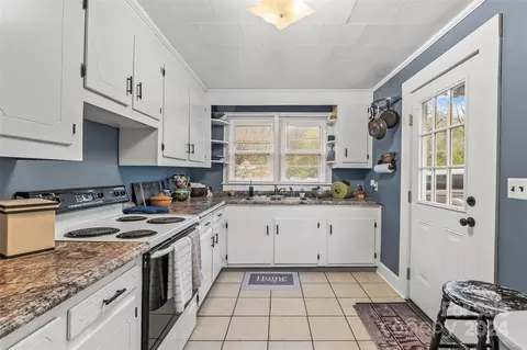 Kitchen - 3436 Us 70 E Hwy E, Marion, NC 28752 photo 1 of 1