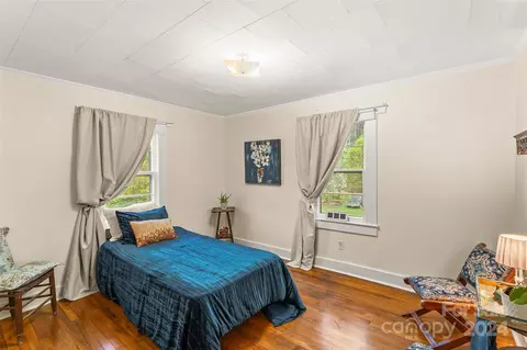 Bedroom - 3436 Us 70 E Hwy E, Marion, NC 28752 photo 2 of 2